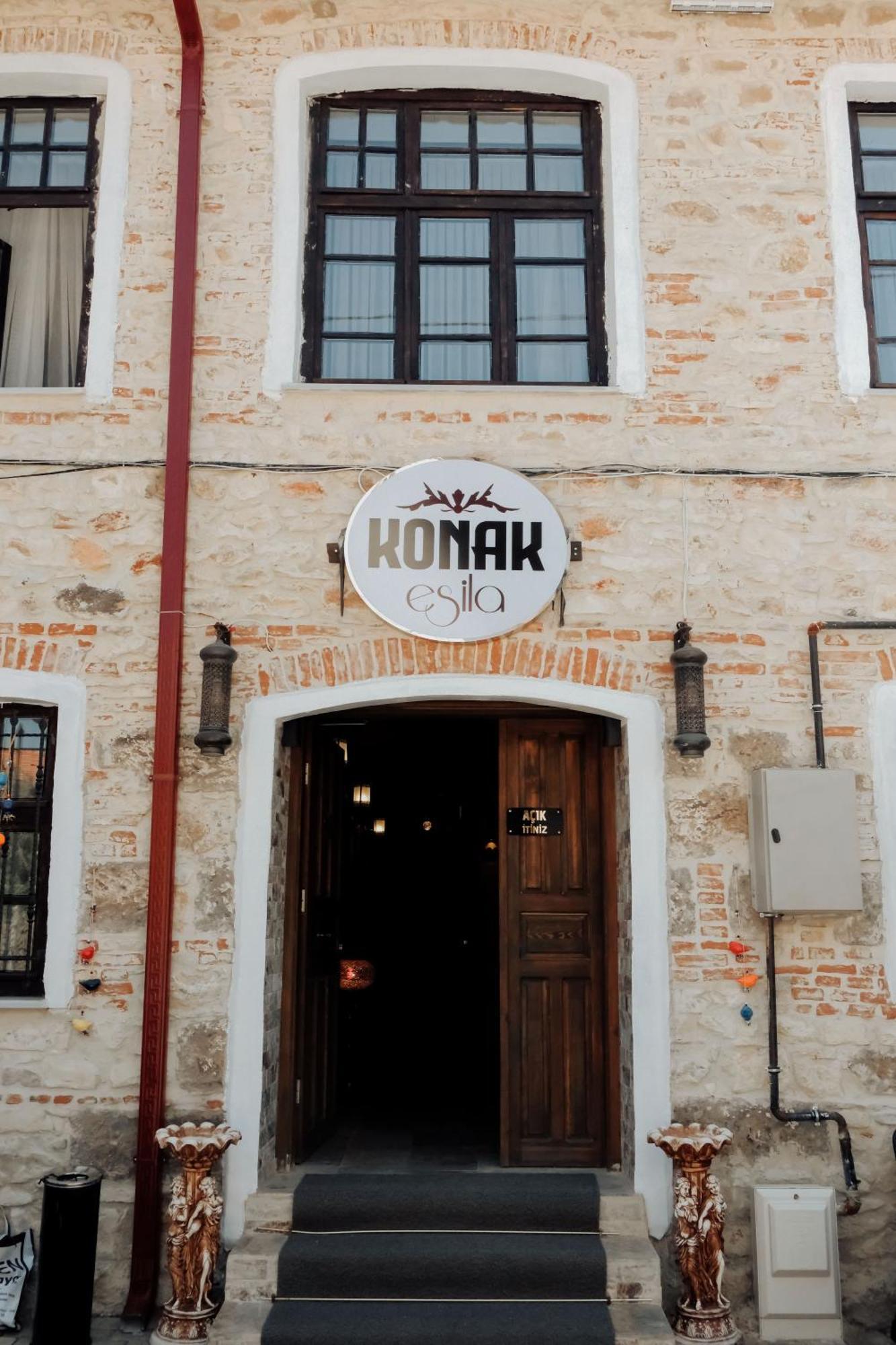 Konak Esila Uşak Luaran gambar